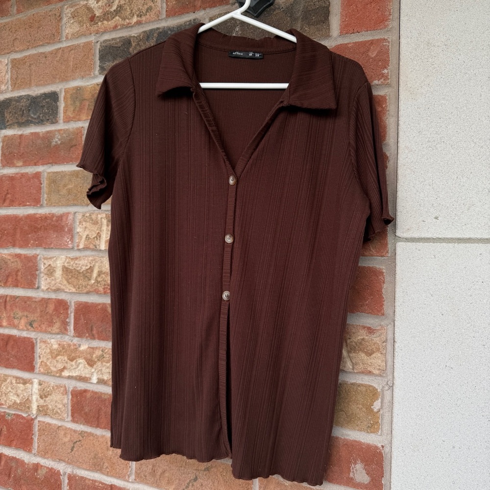 Brown Ribbed Lattice Trim Collar T-Shirt Women’s M